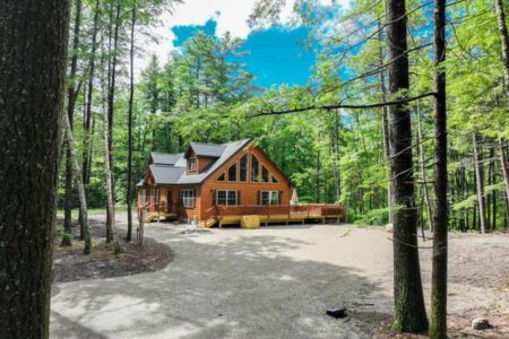 The Conway Cabin, Spacious, Peaceful, Lake Access