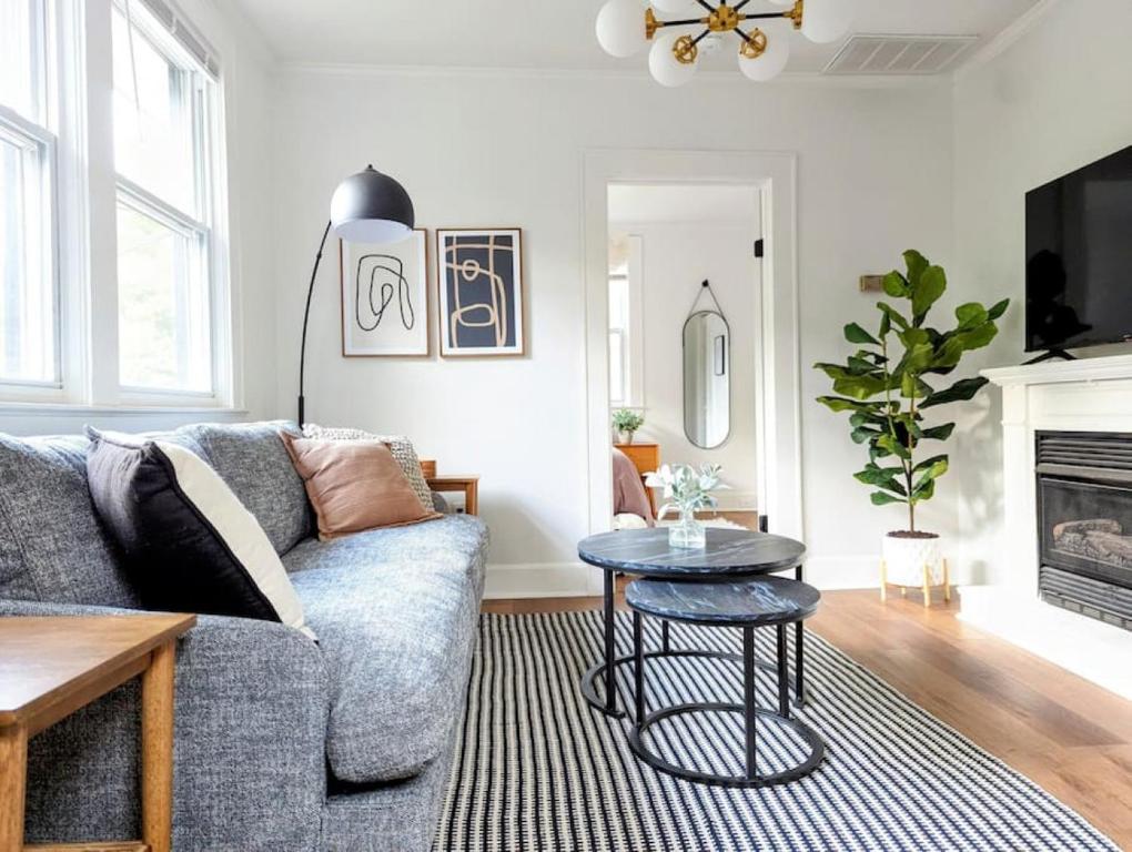 HillTop Hideaway, 4min from downtown, Greenville