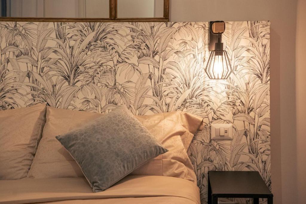 Elegant design apartment in historical city center, Katánie