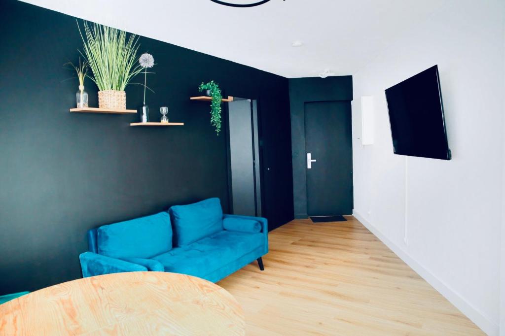 Alison's Suite - 2
