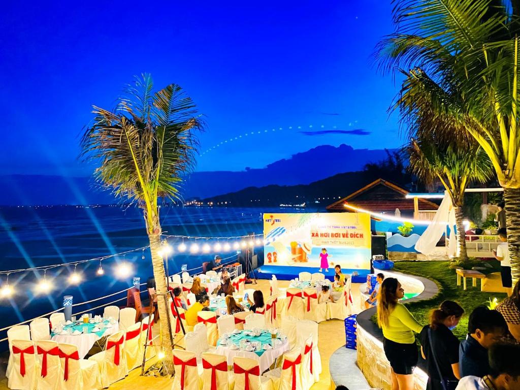 Hon Rom 2 Resort