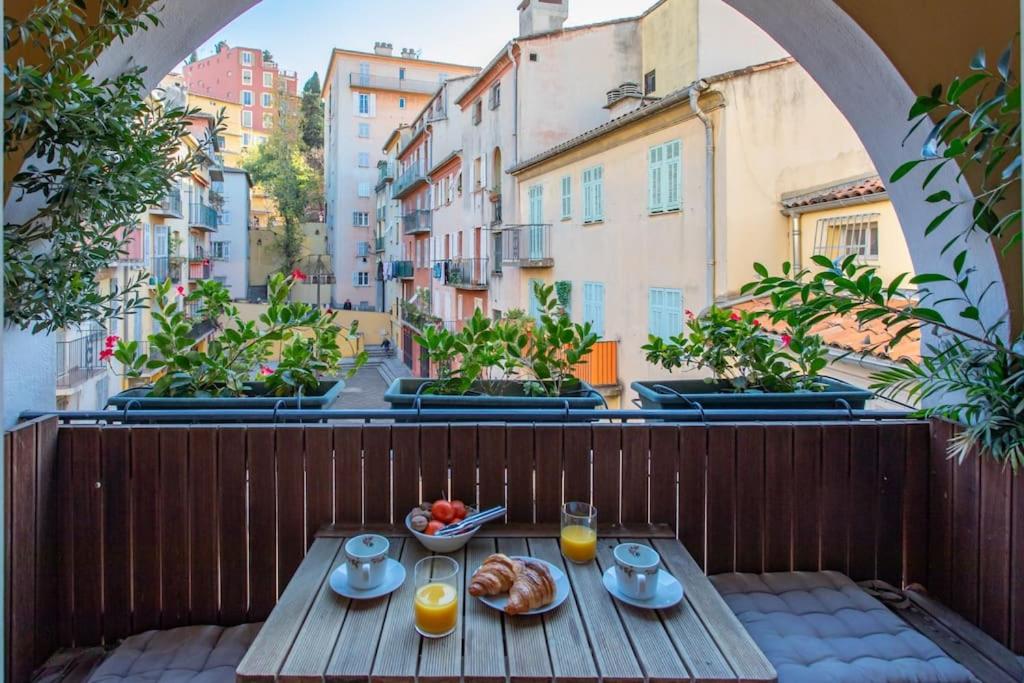 #39 Staywizus - Old Town suite 3 BDR AC Balcony 5mins Walk to Sea - 4