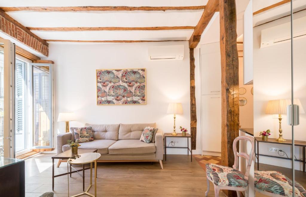 Prado Santa Ana 2BD/2BA - 3