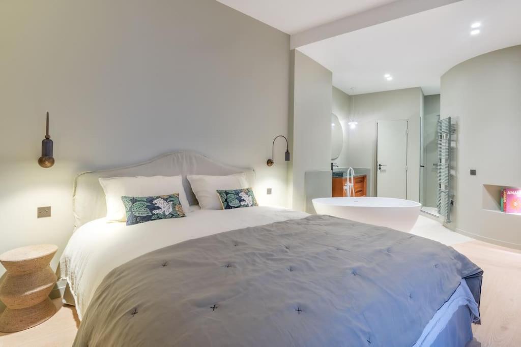 Marais - Magnificent 3BR/BTH decorated with taste - 5