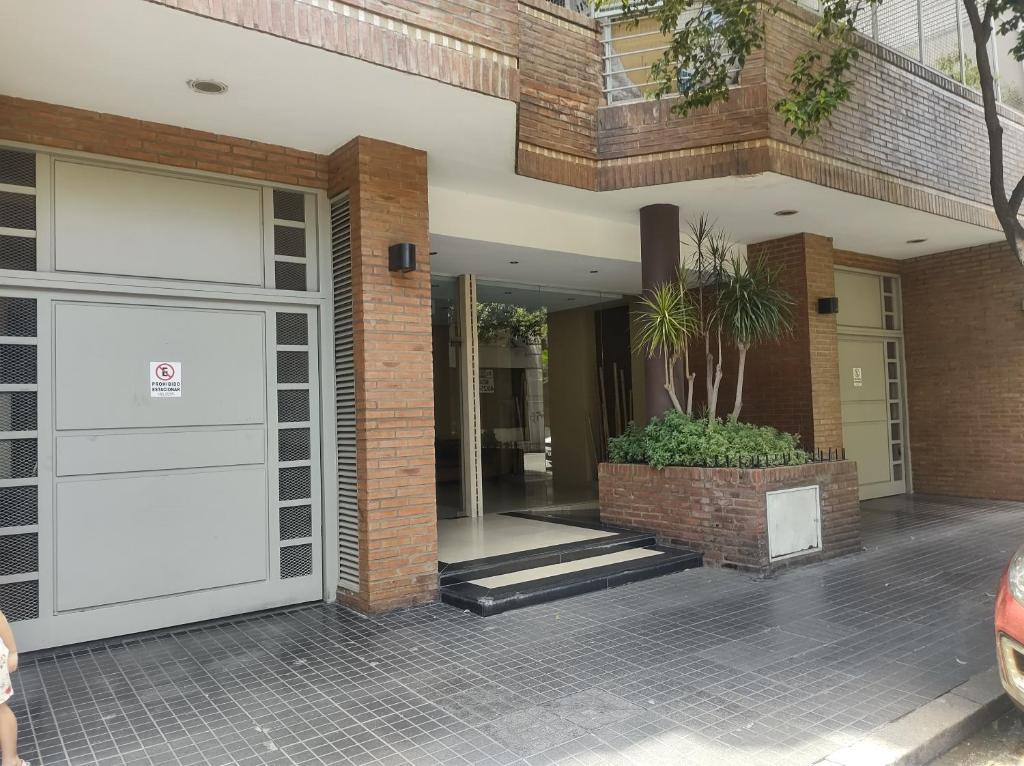 Zona histórica y cerca de UADE para dos personas - 4