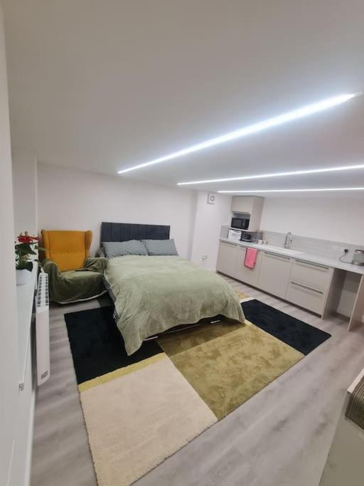 Converted garage ensuite, Bristol