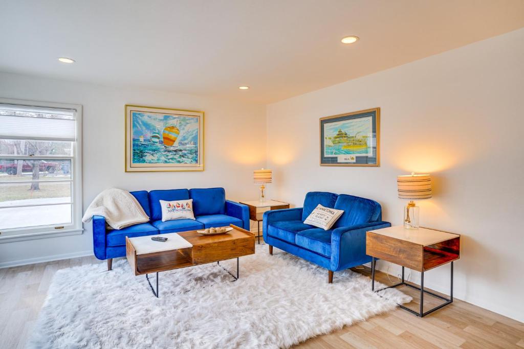 Updated Wayzata Home Less Than 2 Mi to Lake Minnetonka!, Wayzata