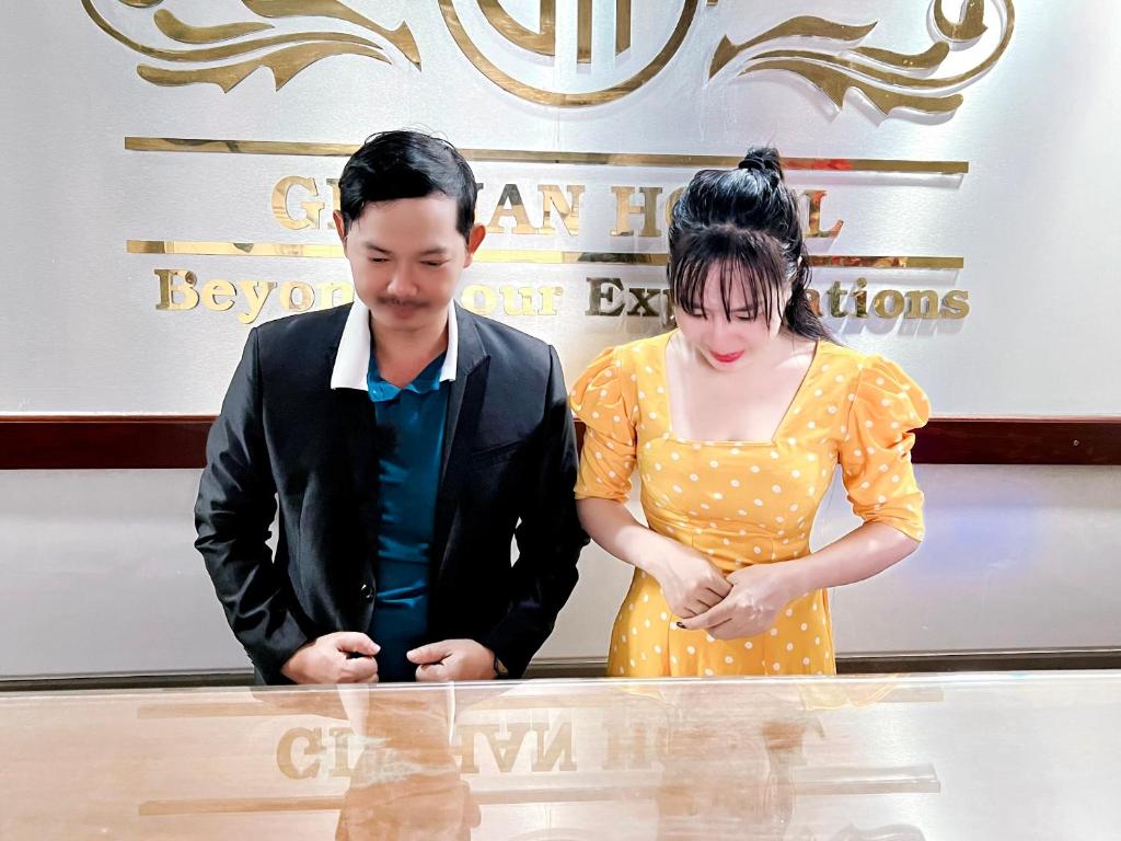 フロント・ロビー