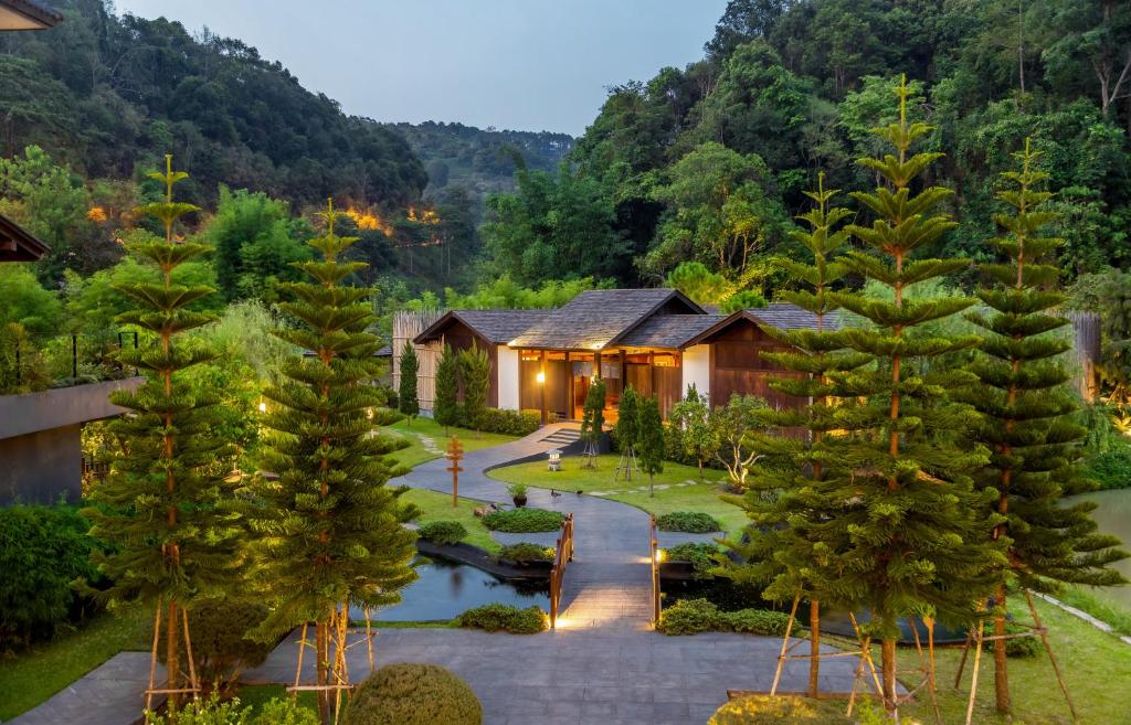 Surrounding environment