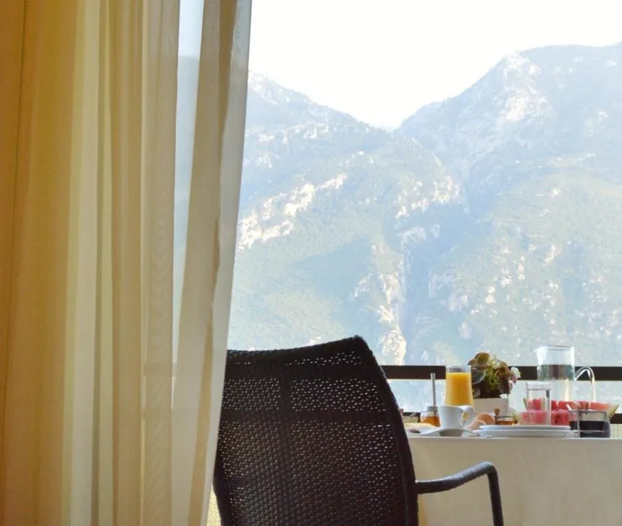 Alexakis Hotel & Spa, hotel in Loutra Ipatis