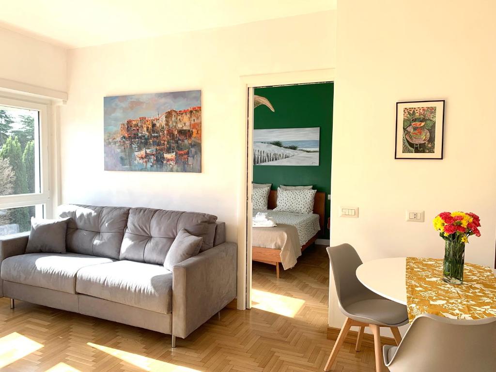 Aurelia House Garden - 2