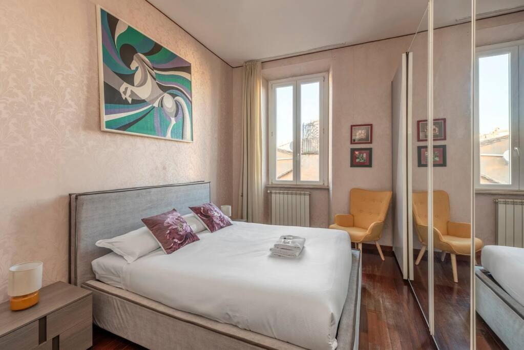 Stunning Center Rome Apartment - 2