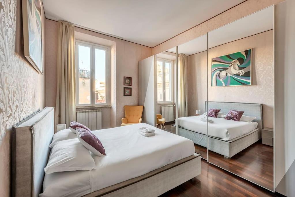 Stunning Center Rome Apartment - 4