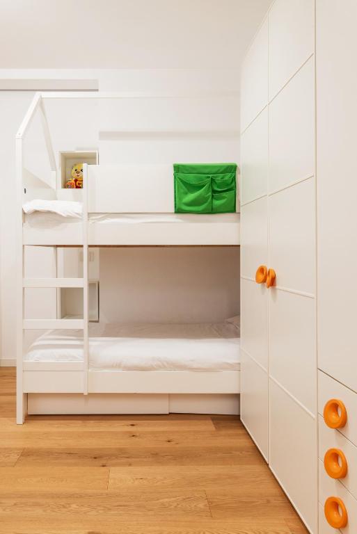 Splendido Trilocale a Milano: Comfort e Stile - 2