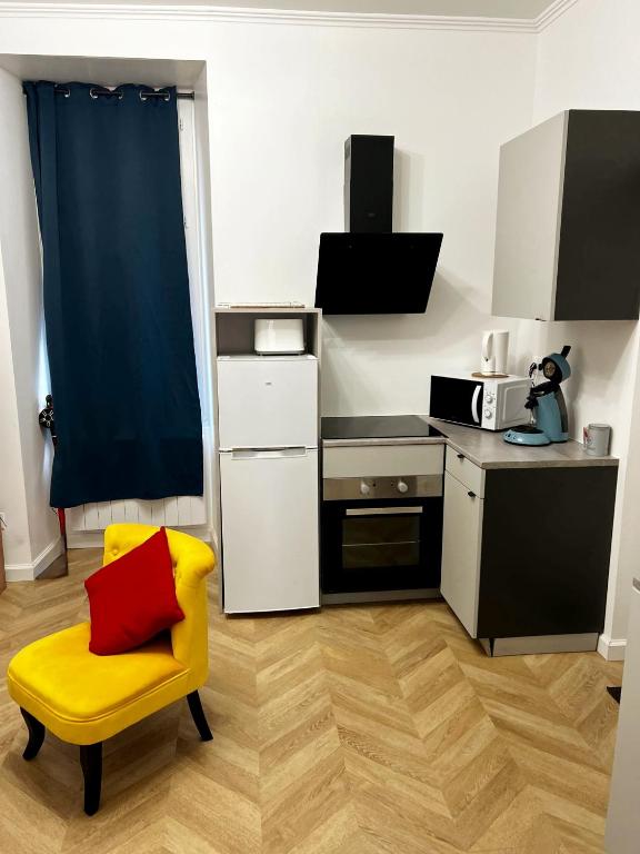 Appartement T2 avec terrasse proche cathédrale - 3