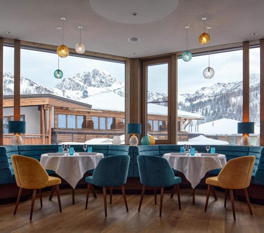 Restaurant, Hotel Wulfenia 4S - Adults Only in Hermagor