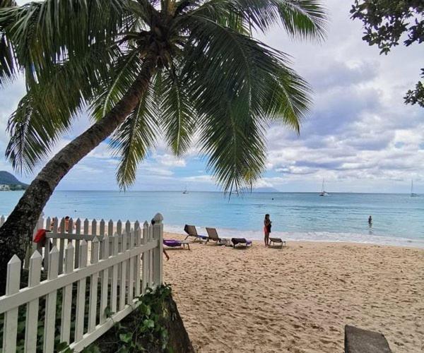 Alpha & Omega Apartment Seychelles, Beau Vallon
