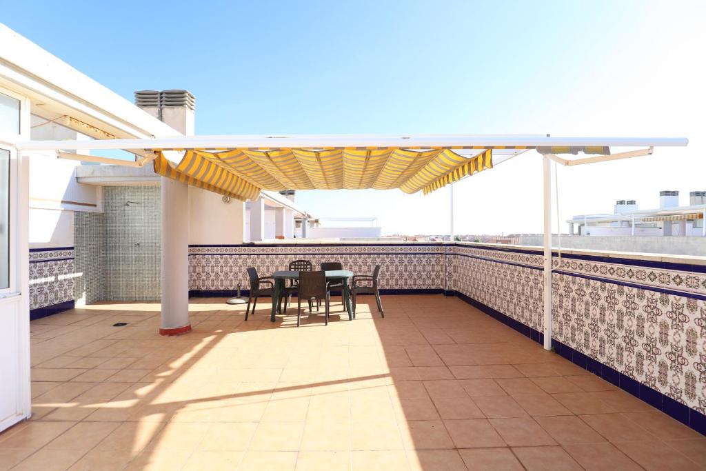Ático con piscina en excelente urbanización by Hometels - 5