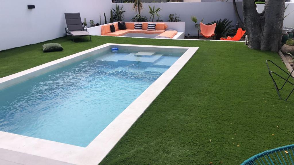 Maison avec jardin et piscine - 1