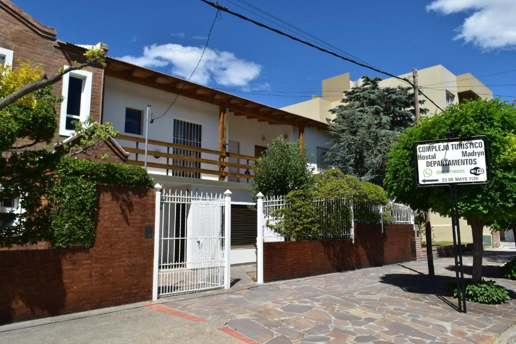 Hostal Madryn - 5
