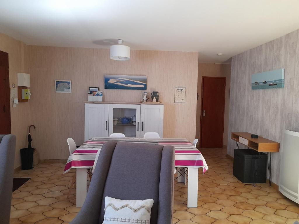 Maison T3 avec cour, à deux pas du port de l'Aiguillon, proche commodités et plage - Arcachon - FR-1-319-126 - 4