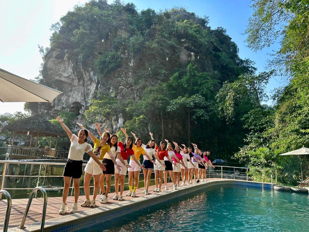 Thung lũng xanh Tràng An