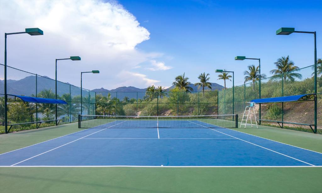 Lapangan tenis