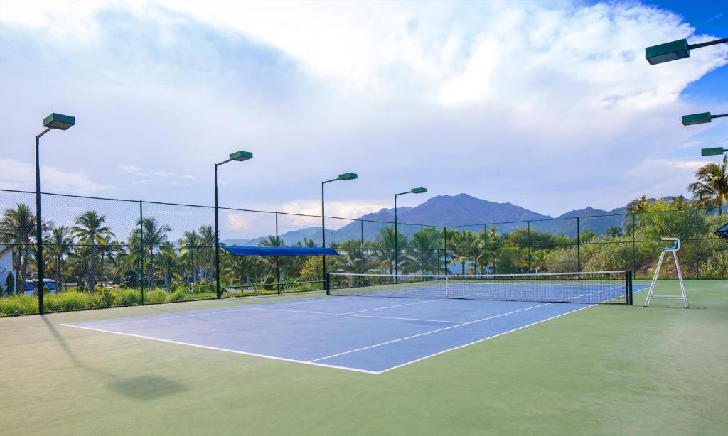Lapangan tenis