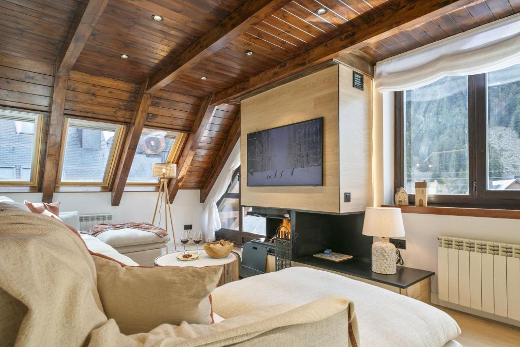 Luderna - Tríplex Val de Ruda C305, Naut Aran