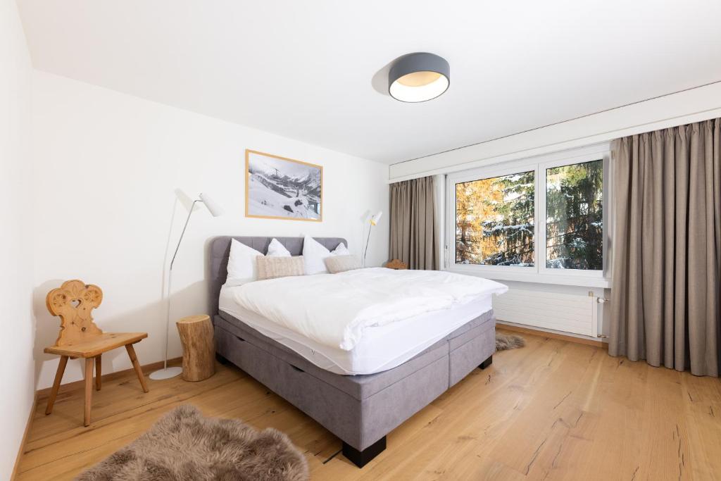 Scenic Alpine Apartment with Pool & Sauna - 2