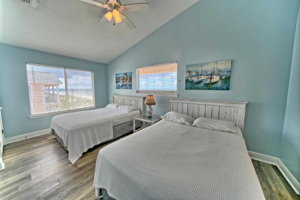 Two-Bedroom Beachfront Villa 28