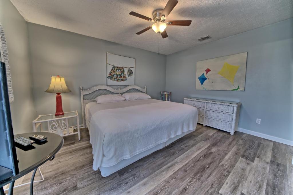 Two-Bedroom Beachfront Villa 29