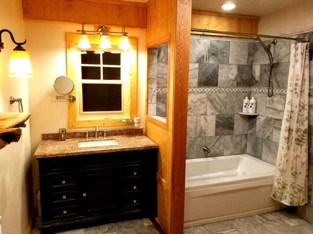 Cascina Rococo at White Lotus Eco Spa Retreat, Stanardsville