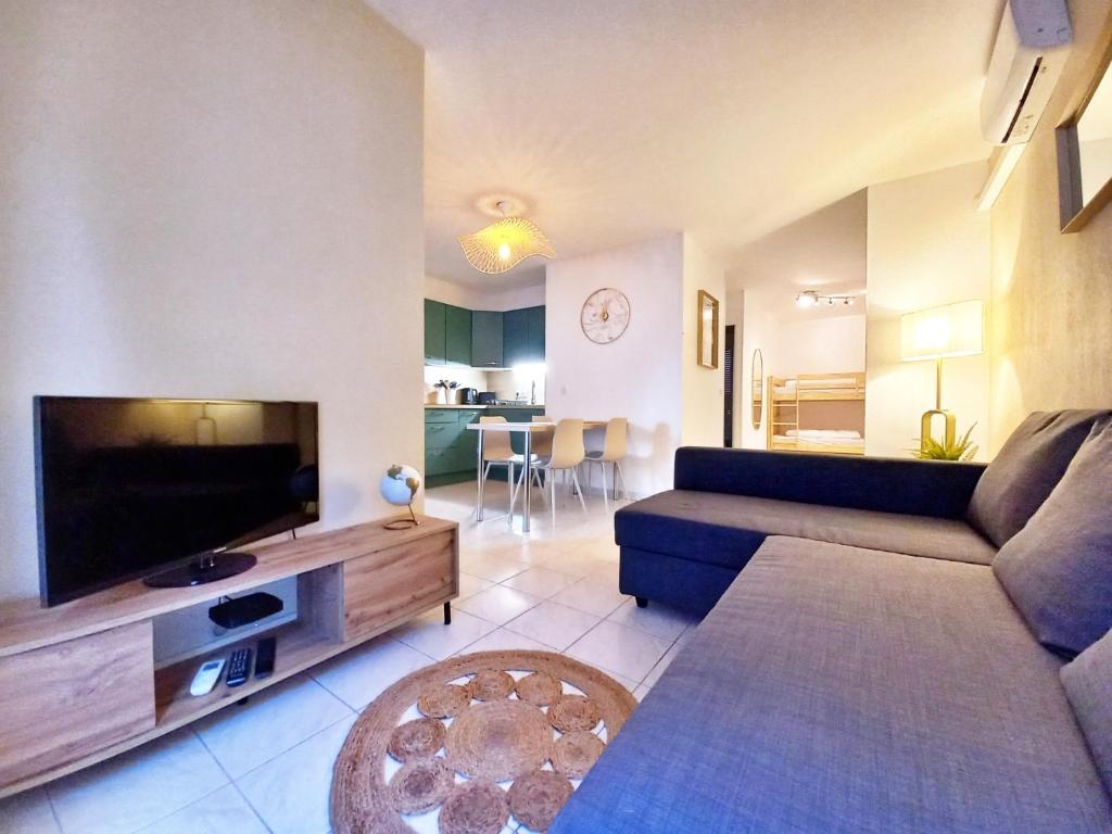 " Le Bleu Marine" Port Fréjus - Cosy T2- Clim & WIFI - 2