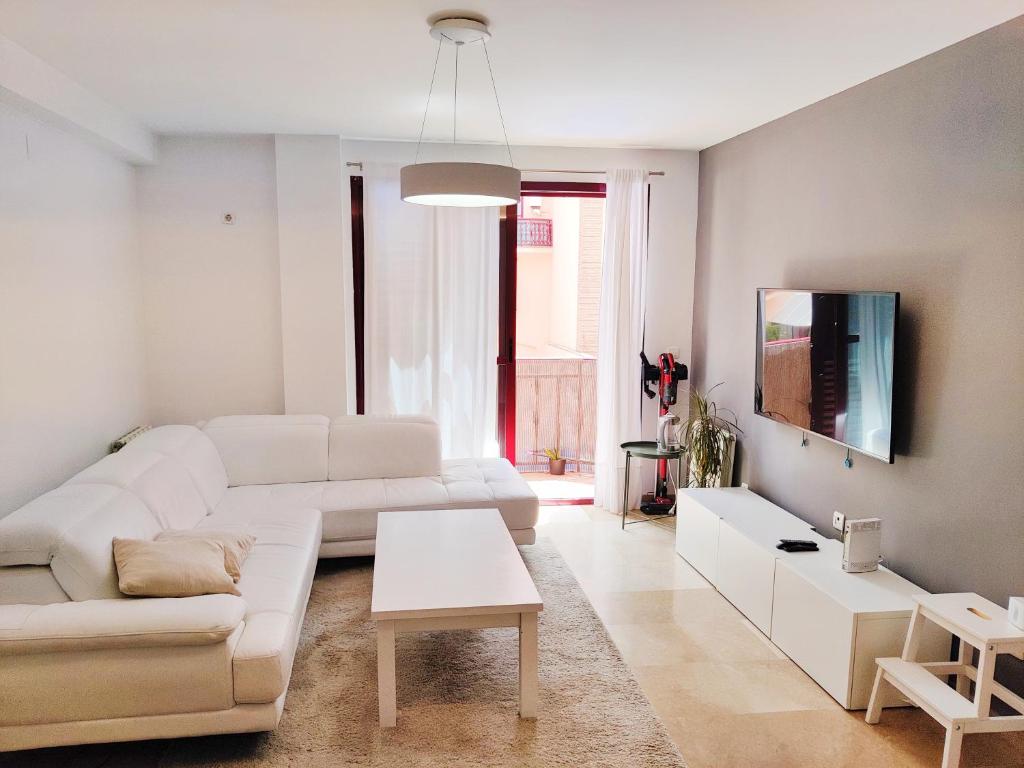 Apartamento, piscina y parking Granada Tico Medina - 2