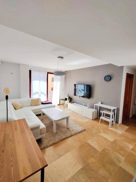 Apartamento, piscina y parking Granada Tico Medina - 3