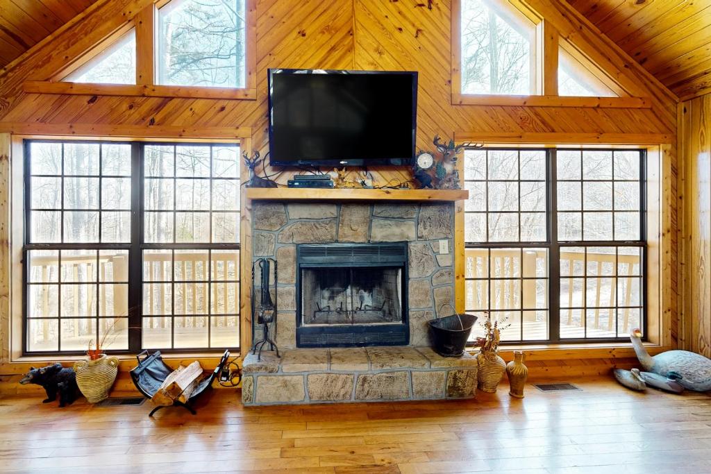 Always Delightful, Sevierville