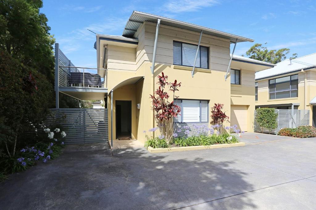 Mariners Mark 4, Hawks Nest