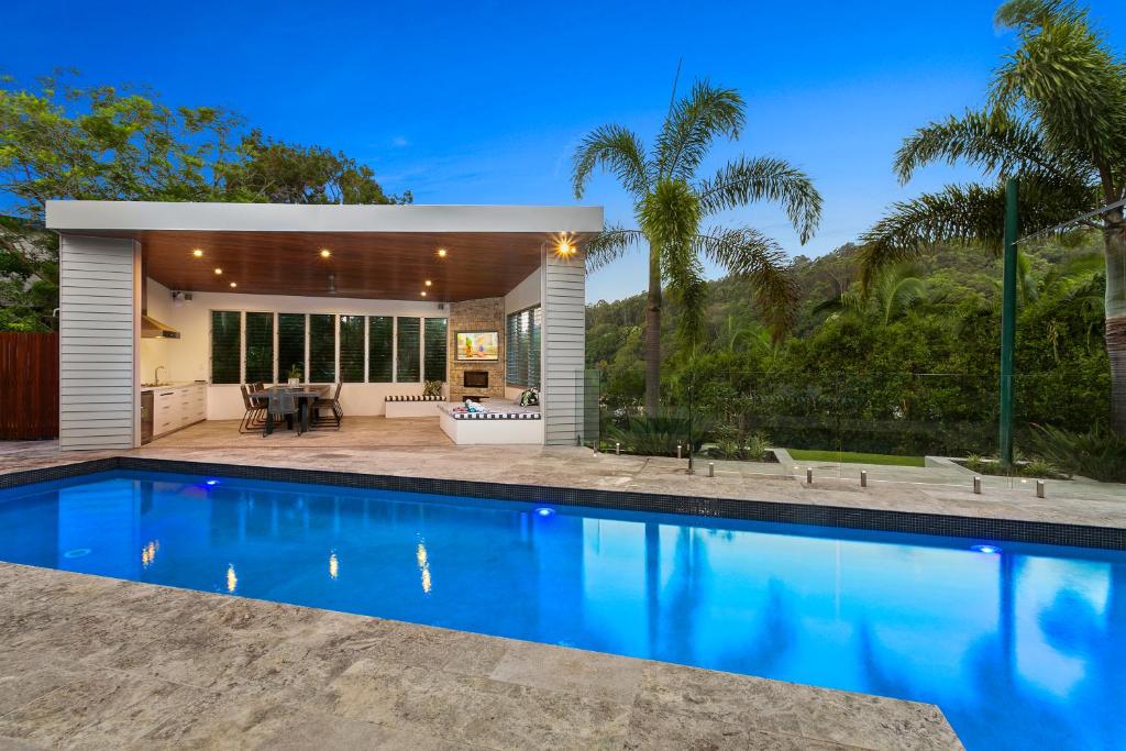 Minutes from Hastings Street, Noosa Heads