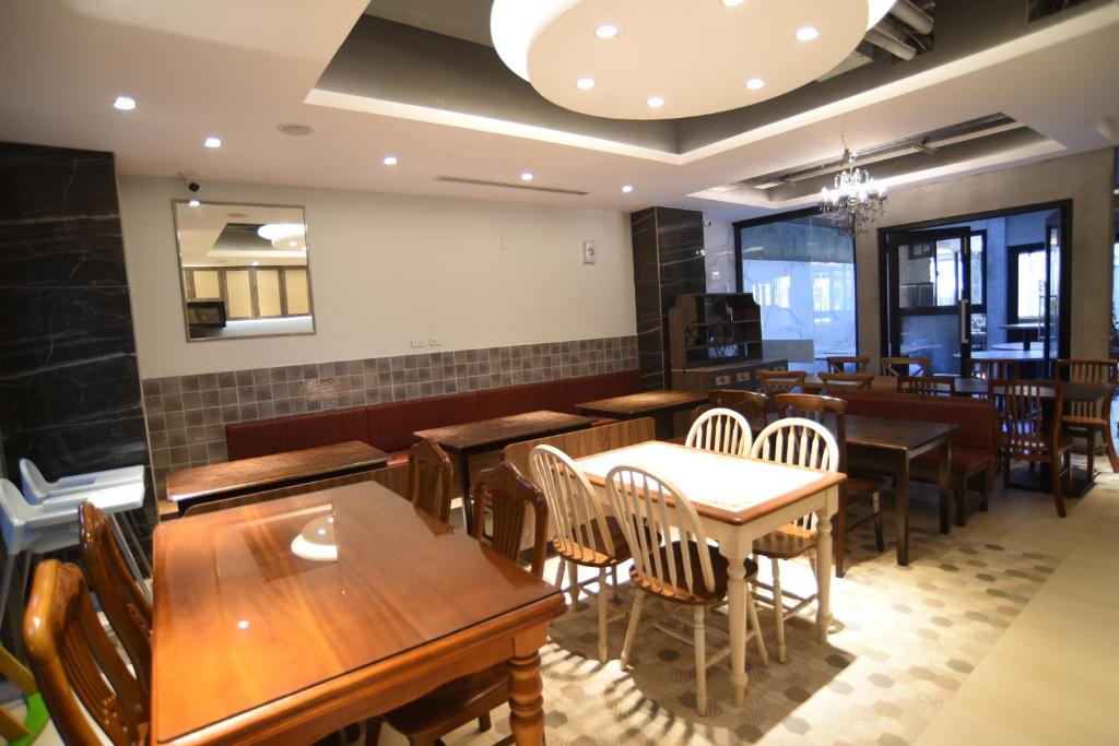 チューナーホテル安平 (Choona Hotel Anping)
