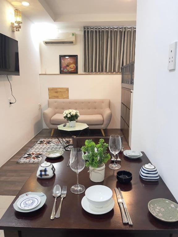 エム エイチ サービスド アパートメント (M-H Serviced Apartment)