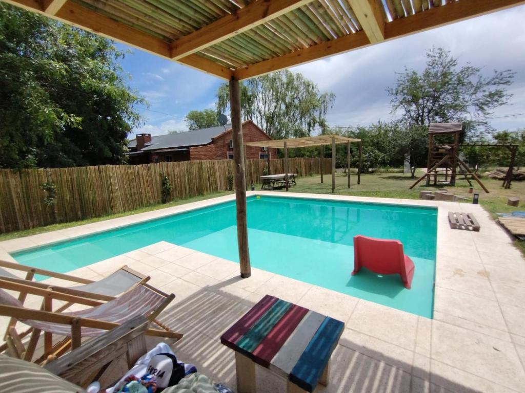 Propiedad Privada con Piscina y parque - 2