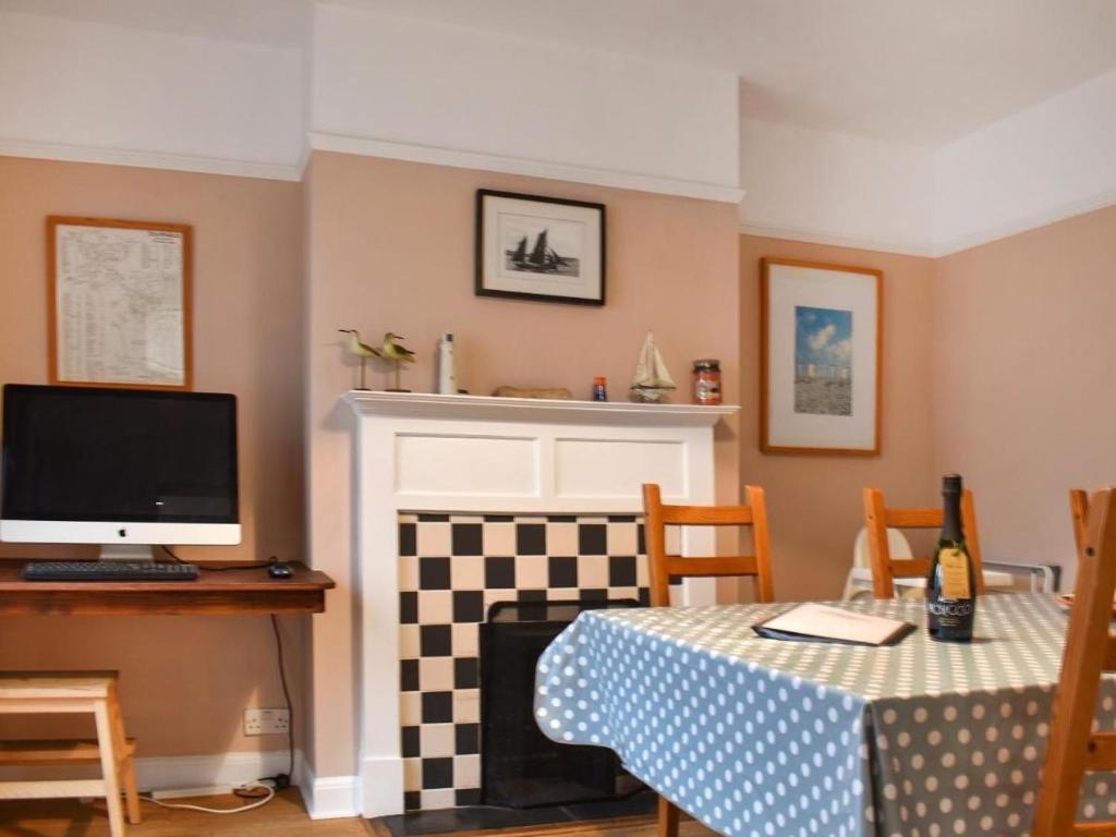 Seastones, Southwold photo 3