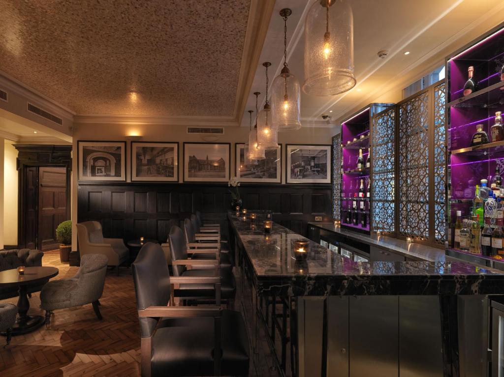 Bar/lounge