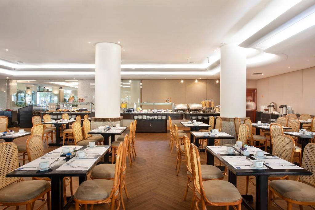 Restaurant, Windsor Excelsior Copacabana in Rio De Janeiro