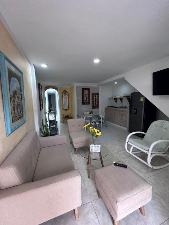 3CB-1 APARTAMENTO DE 3 ALCOBAS EN EL CENTRO HISTORICO CON AIRE ACONDICIONADO Y WIFI - 2