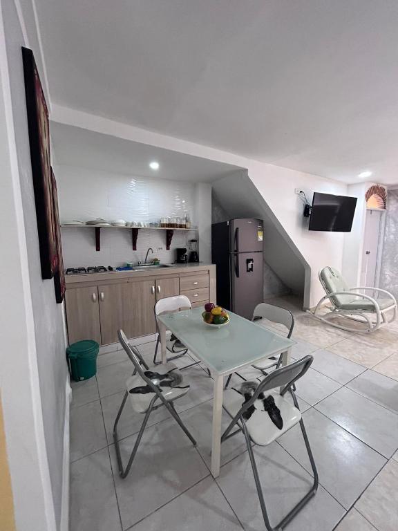 3CB-1 APARTAMENTO DE 3 ALCOBAS EN EL CENTRO HISTORICO CON AIRE ACONDICIONADO Y WIFI - 3