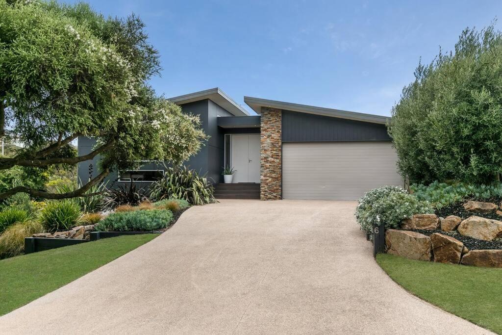 On The Bay, Blairgowrie, Blairgowrie