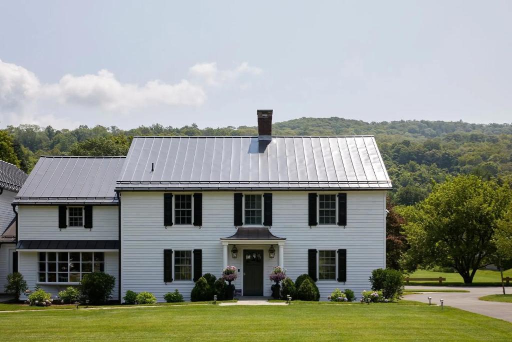 The Kent Collection - The Firefly Inn, Kent