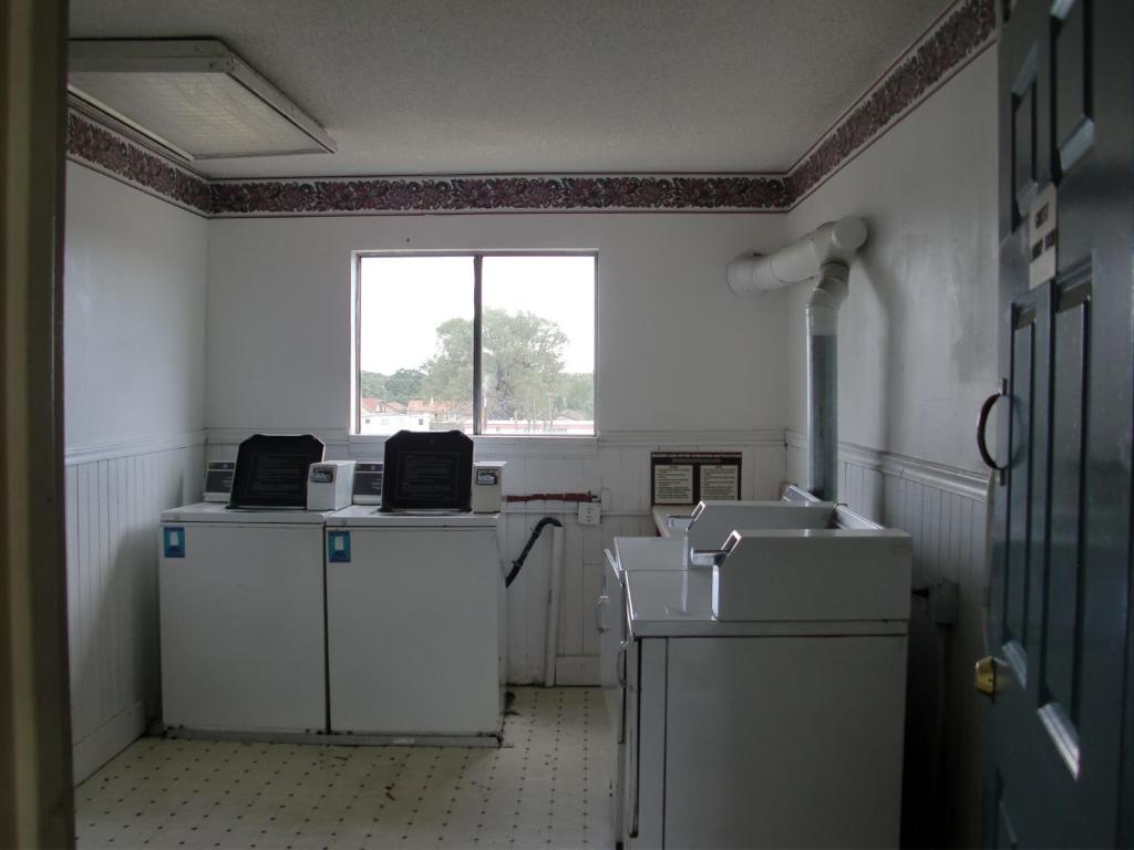 TravelStar Inn & Suites - Colorado Springs - Informationen und